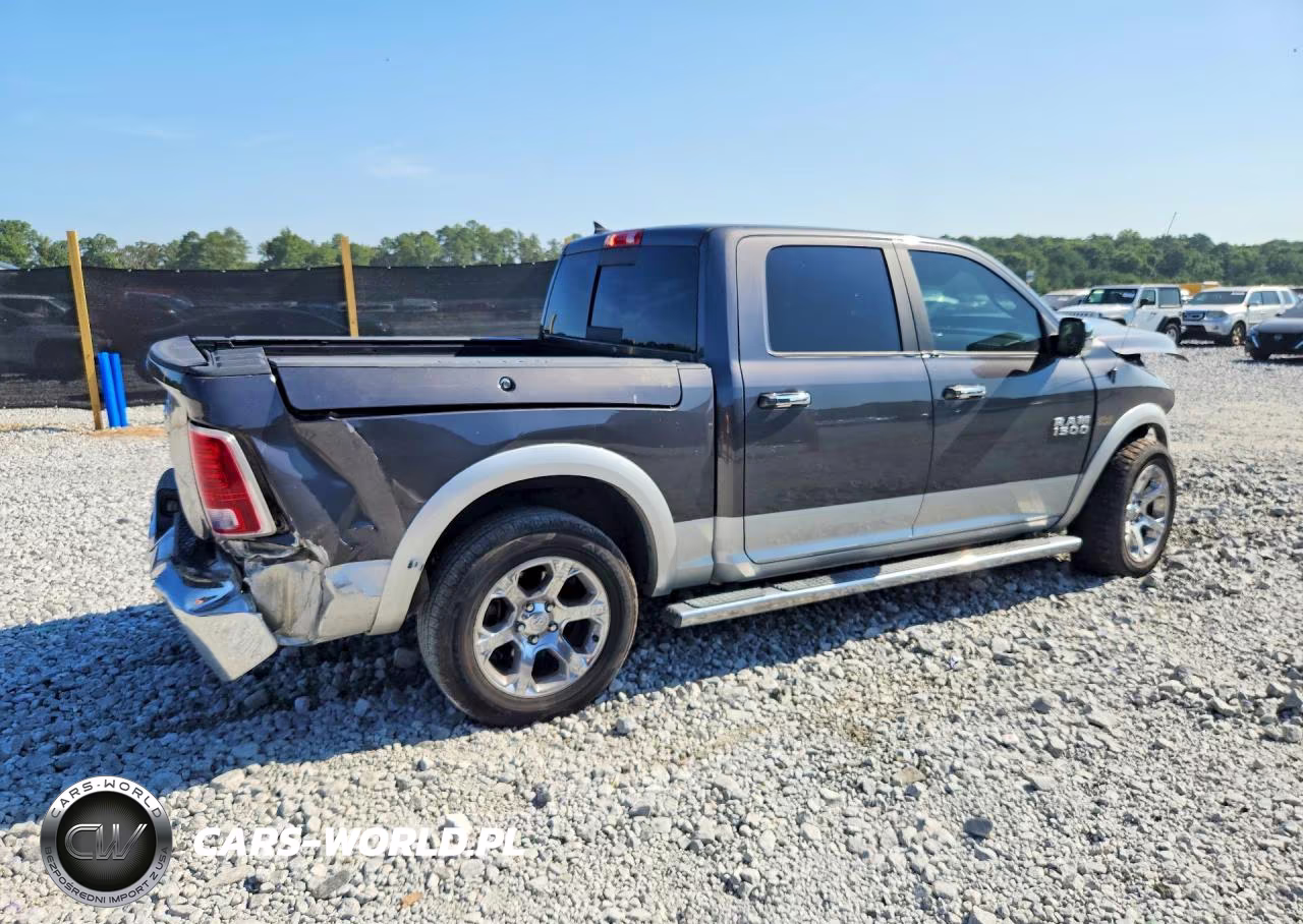 2018 Ram 1500 Laramie VIN:1C6RR6NT0JS168298 - 3