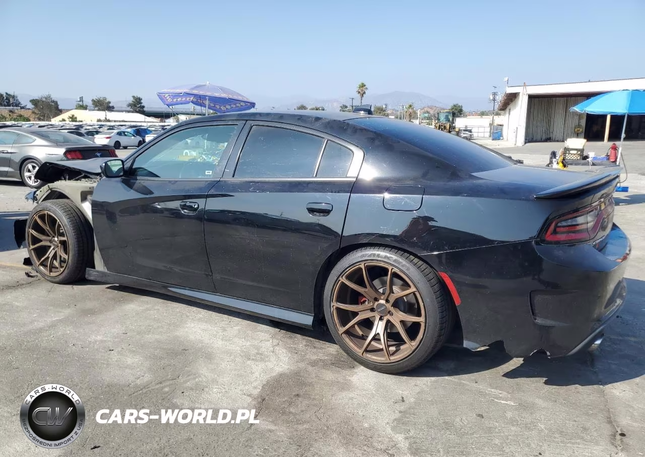 2019 Dodge Charger R-T VIN:2C3CDXCT5KH575682 - 2