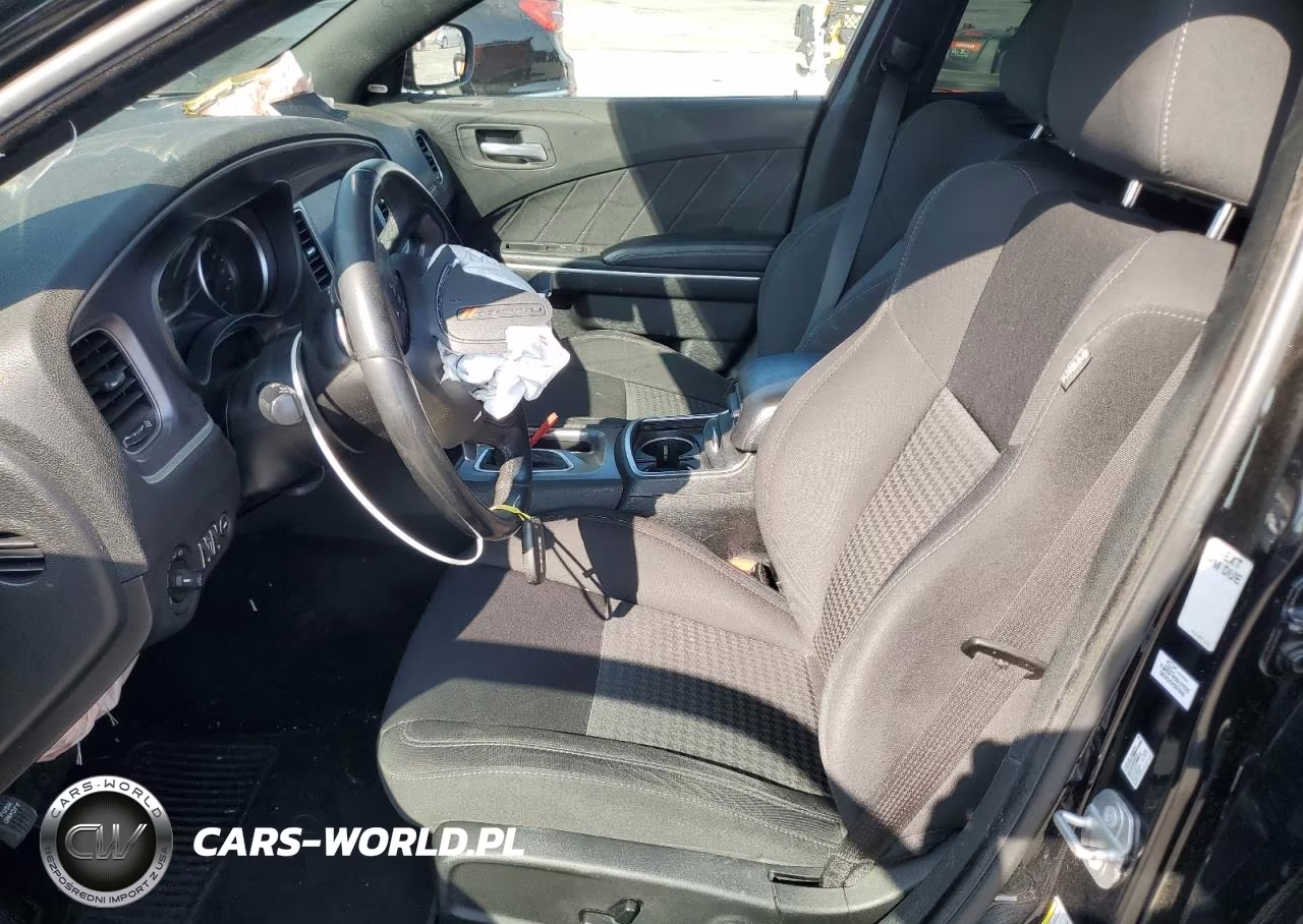 2019 Dodge Charger R-T VIN:2C3CDXCT5KH575682 - 7