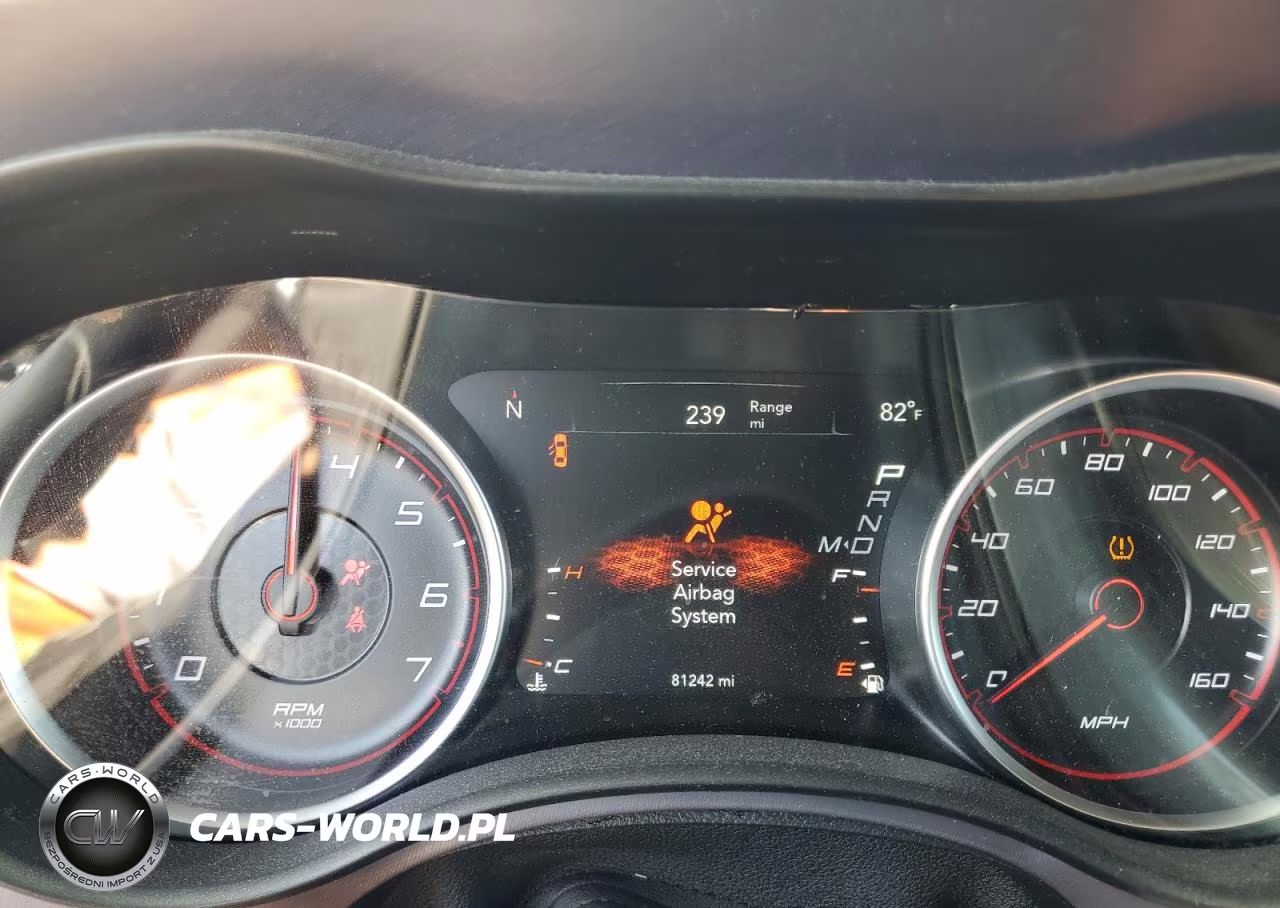 2019 Dodge Charger R-T VIN:2C3CDXCT5KH575682 - 9
