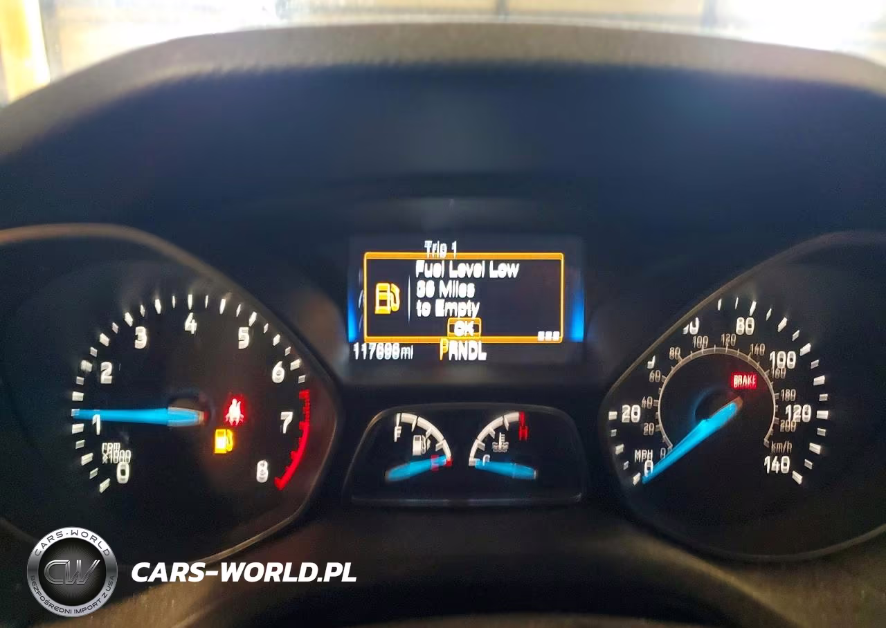 2018 Ford Focus S VIN:1FADP3E20JL309479 - 9