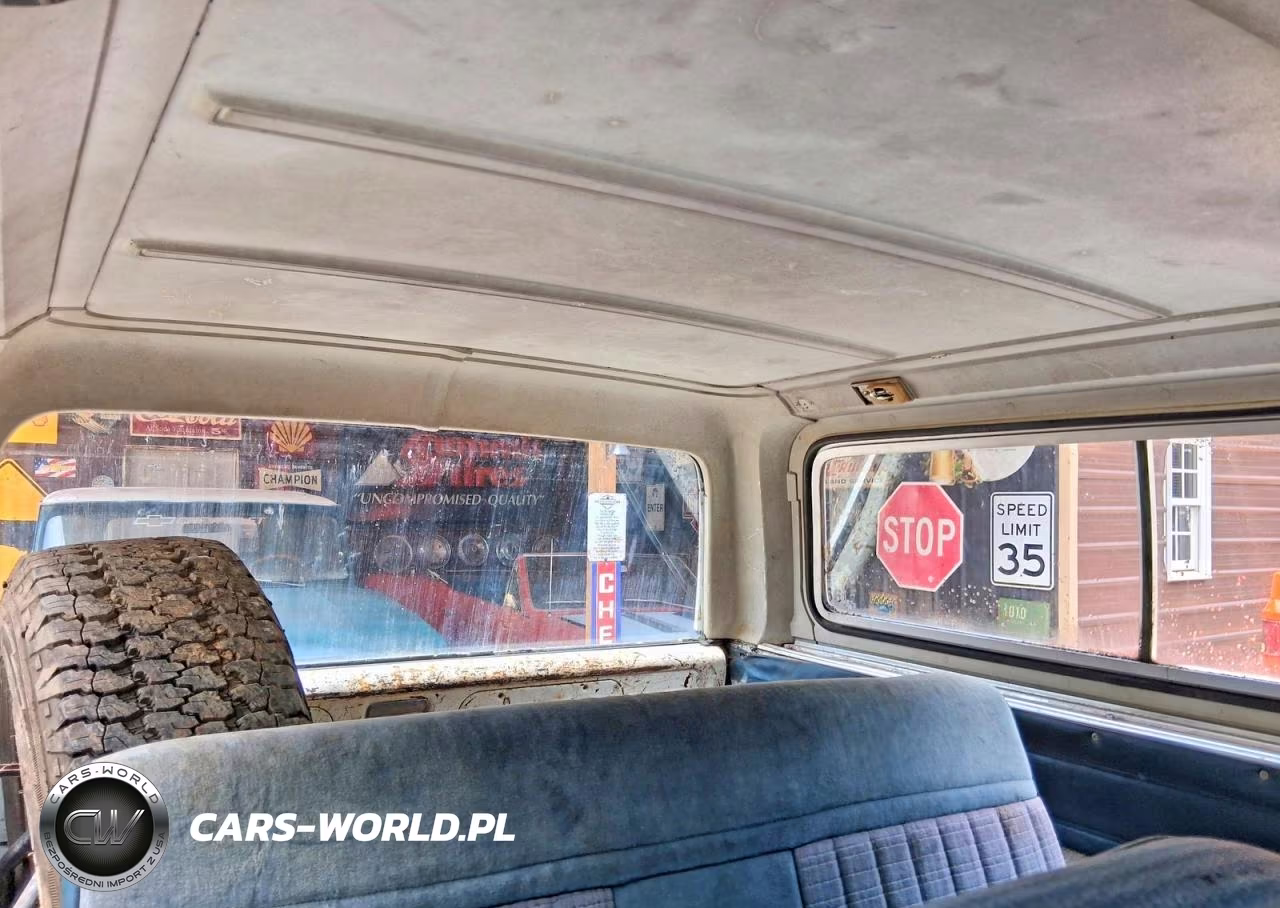 1983 Chevrolet Blazer K10 VIN:1G8EK18L4DF11358 - 9