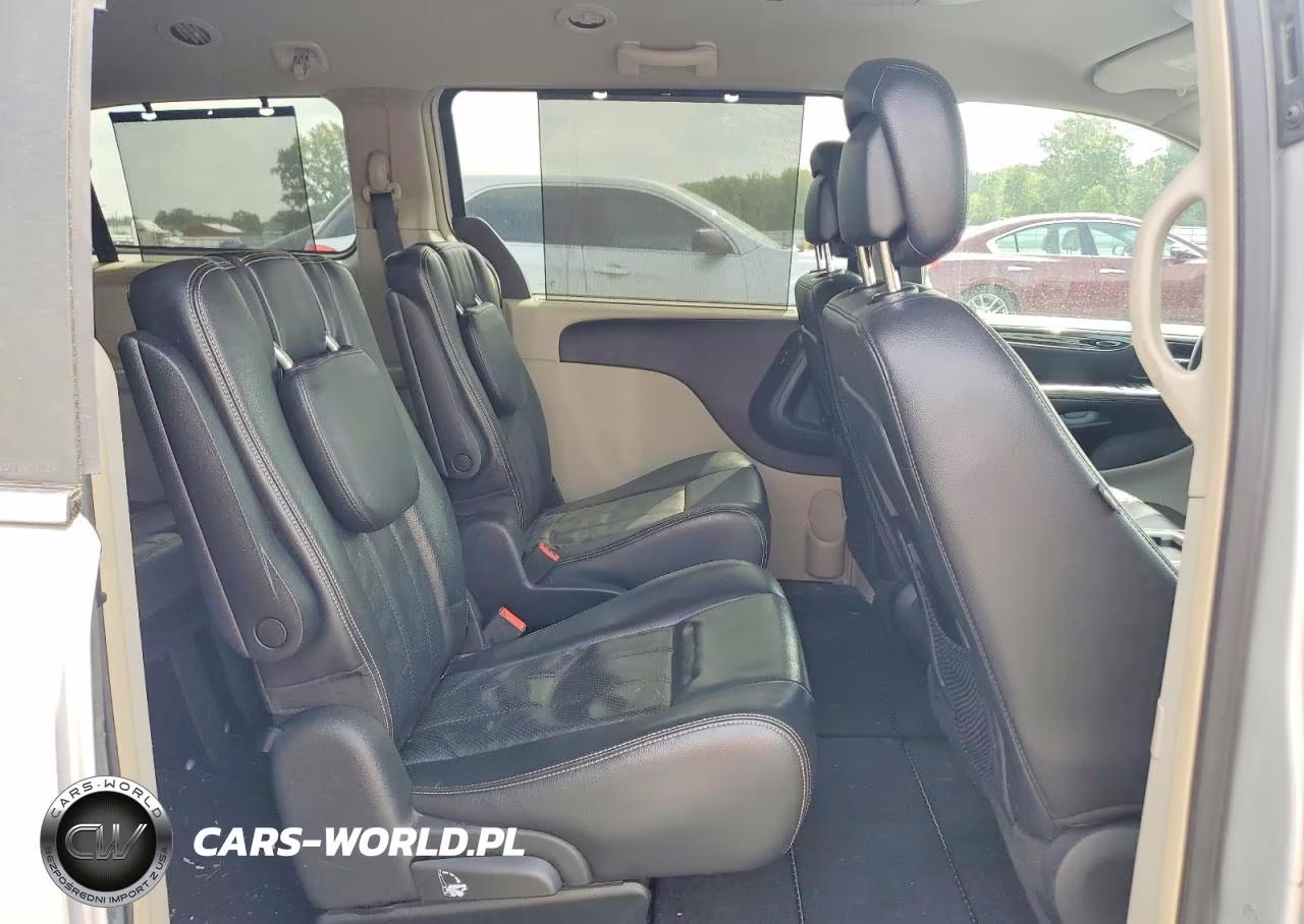 2011 Chrysler Town & Country Touring L VIN:2A4RR8DG4BR681902 - 11