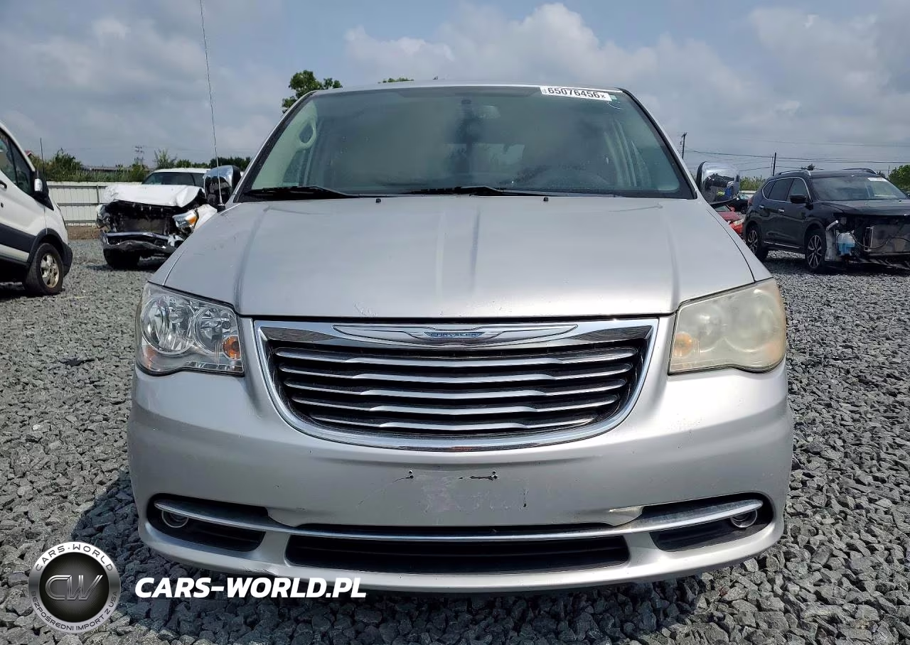 2011 Chrysler Town & Country Touring L VIN:2A4RR8DG4BR681902 - 5