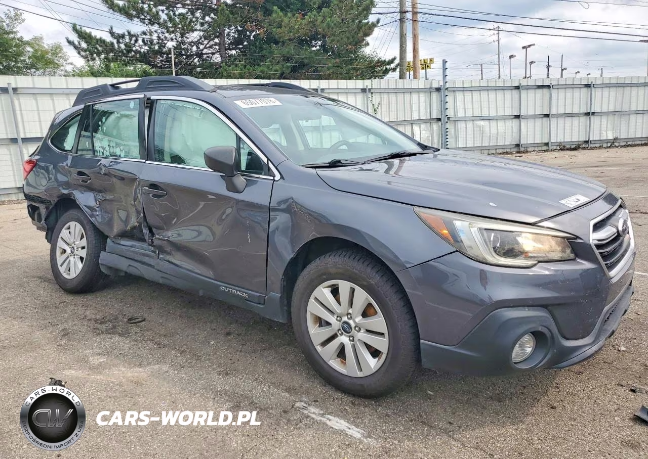 2018 Subaru Outback 2.5I VIN:4S4BSAAC3J3219158 - 4