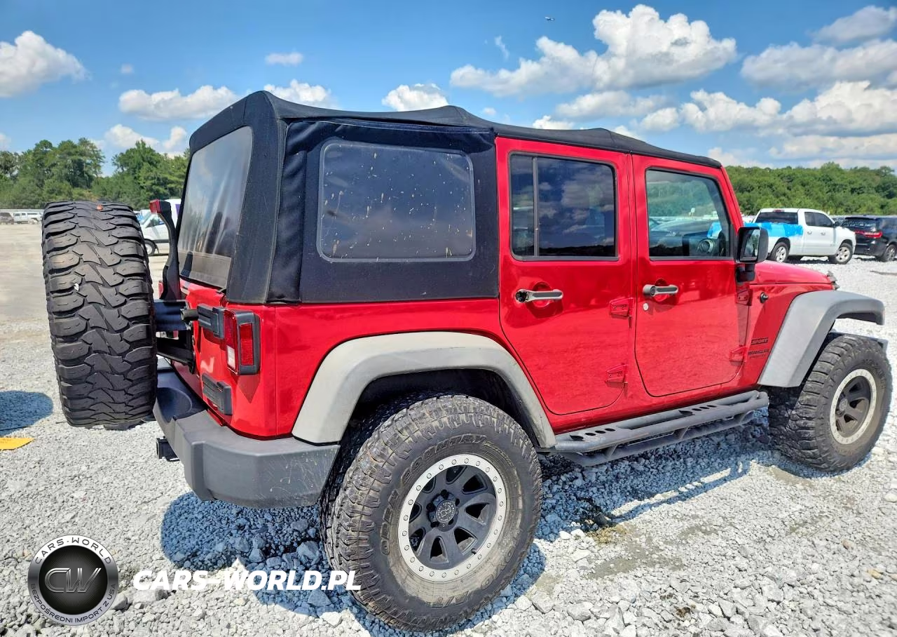 2014 Jeep Wrangler Unlimited Sport VIN:1C4BJWDG6EL155349 - 3