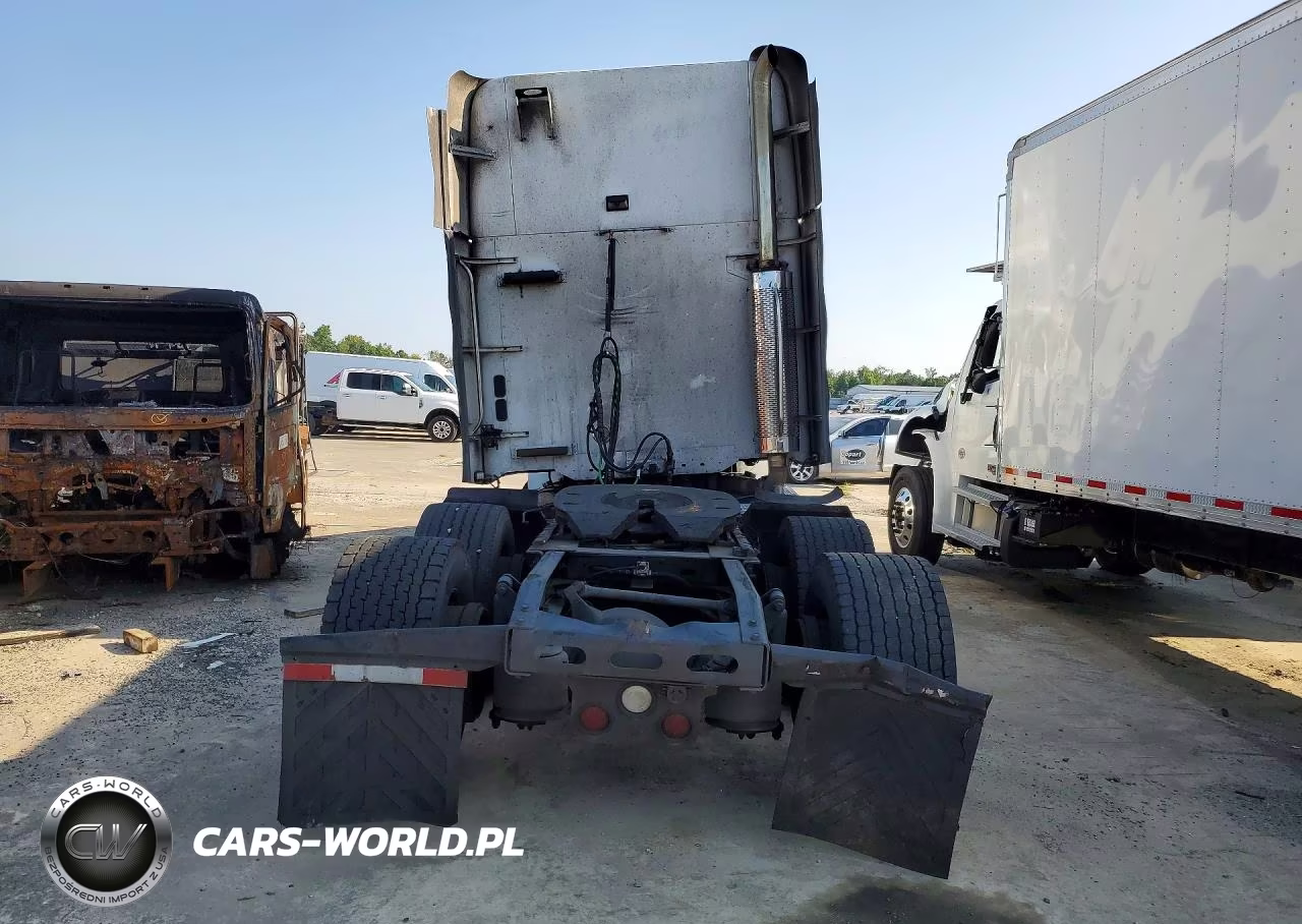 2005 Freightliner Cst120 Semi Truck VIN:1FUJBBCG55LM22637 - 6