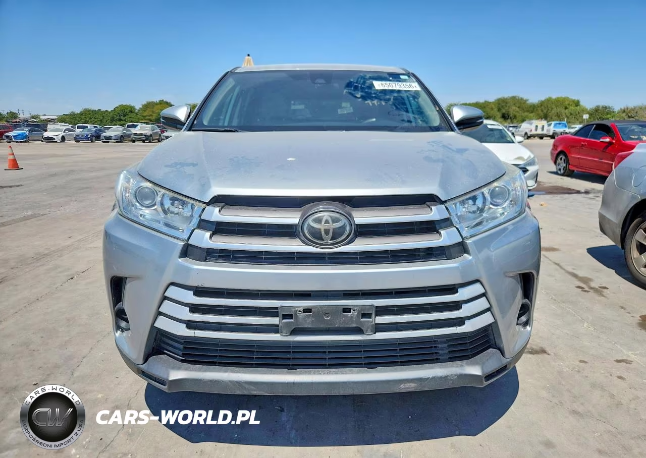 2019 Toyota Highlander Le VIN:5TDZZRFH8KS295685 - 5