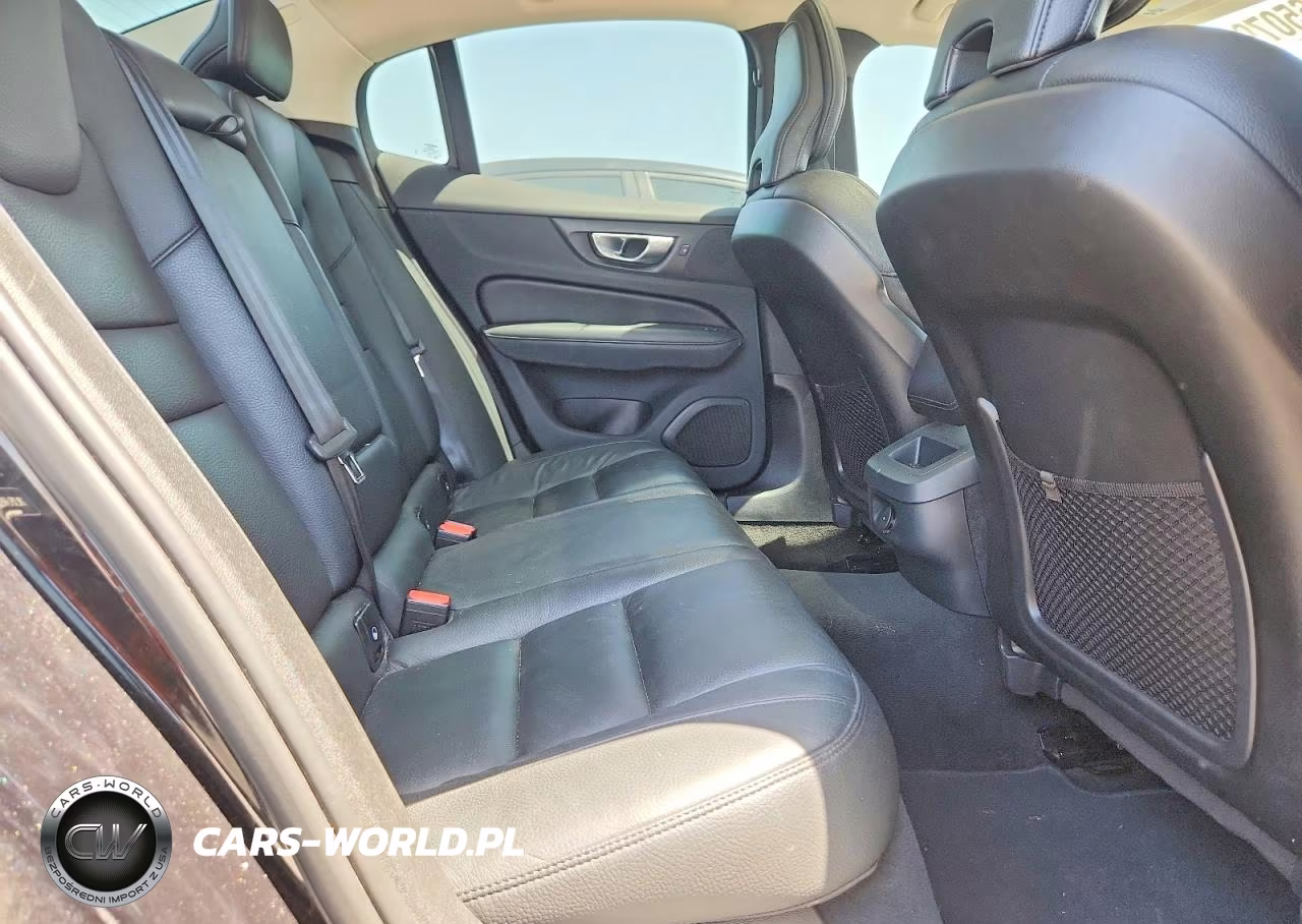 2024 Volvo S60 B5 Plus Dark Theme VIN:7JRL12FL4RG315333 - 10
