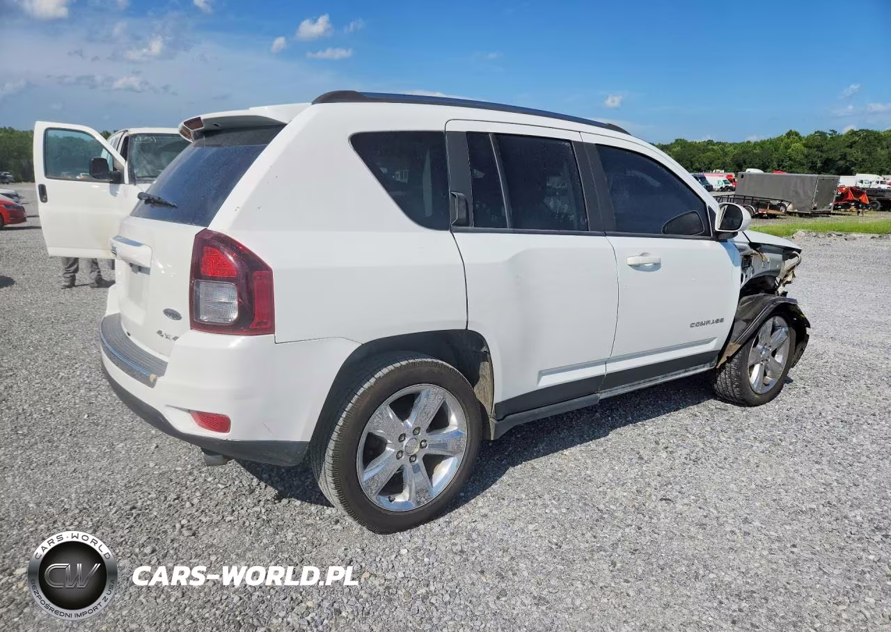 2014 Jeep Compass Limited VIN:1C4NJDCB1ED921439 - 3