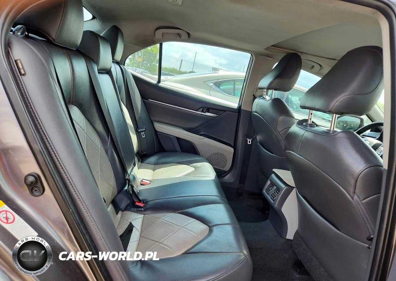 2019 Toyota Camry Hybrid Xle VIN:4T1B21HKXKU514895 - 10