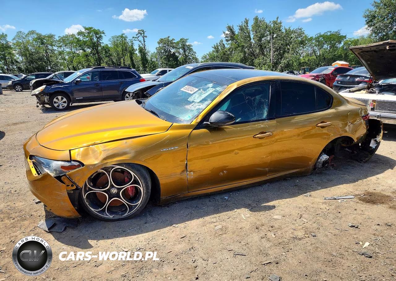 2022 Alfa Romeo Giulia Super – zdjęcie 1 z 12