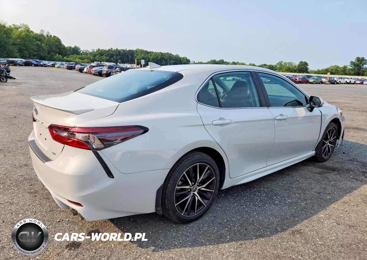 2024 Toyota Camry Se VIN:4T1G11AK4RU232068 - 3