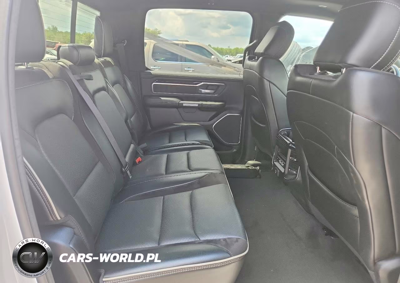 2020 Ram 1500 Laramie VIN:1C6SRFJT7LN324944 - 10