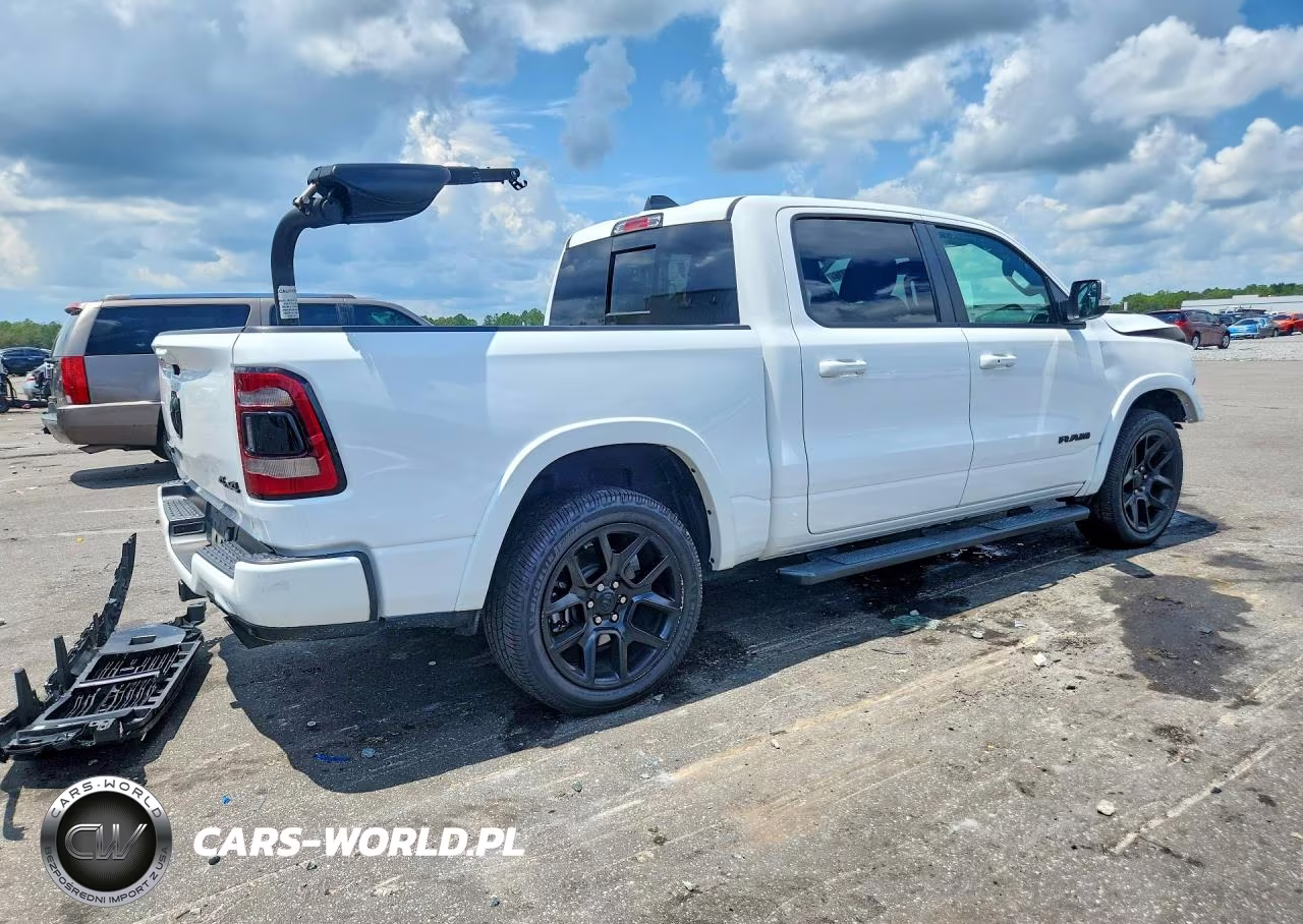 2020 Ram 1500 Laramie VIN:1C6SRFJT7LN324944 - 3
