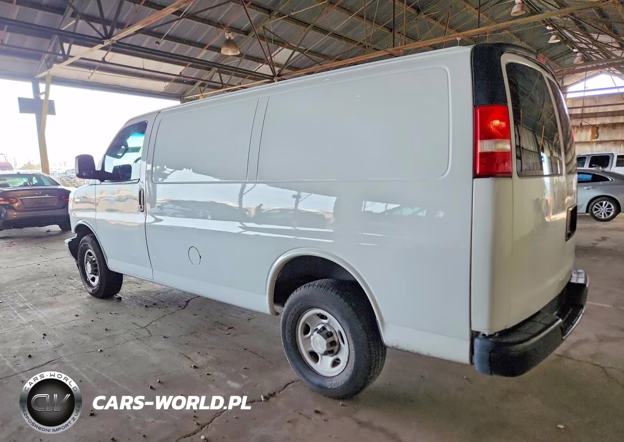 2018 Chevrolet Express G2500 Delivery Van VIN:1GCWGAFP5J1283779 - 2