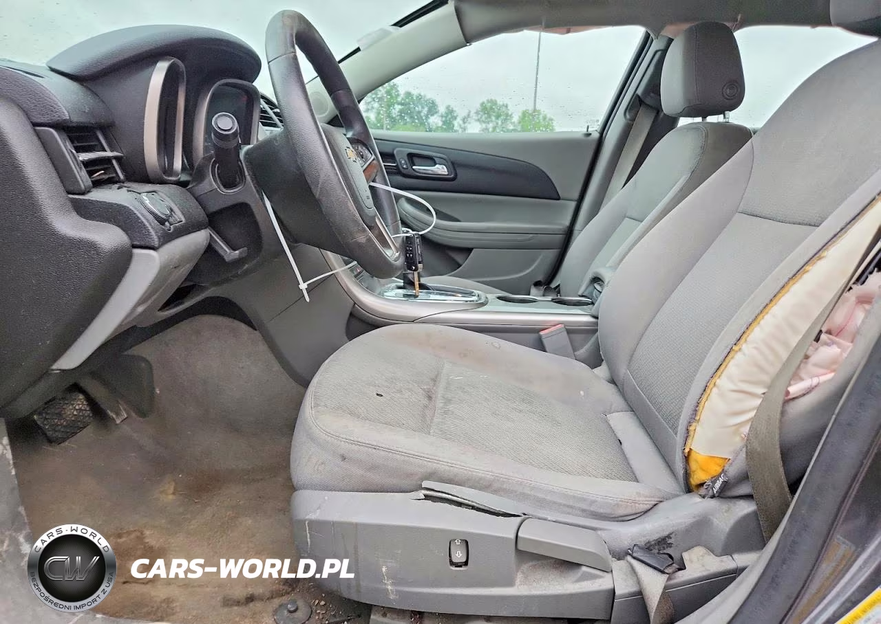 2013 Chevrolet Malibu Ls VIN:1G11B5SA7DF352635 - 7