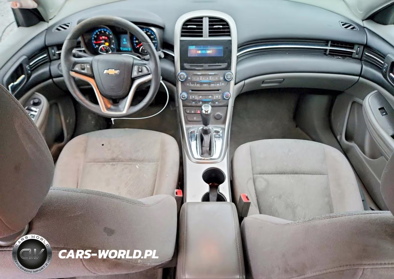 2013 Chevrolet Malibu Ls VIN:1G11B5SA7DF352635 - 8