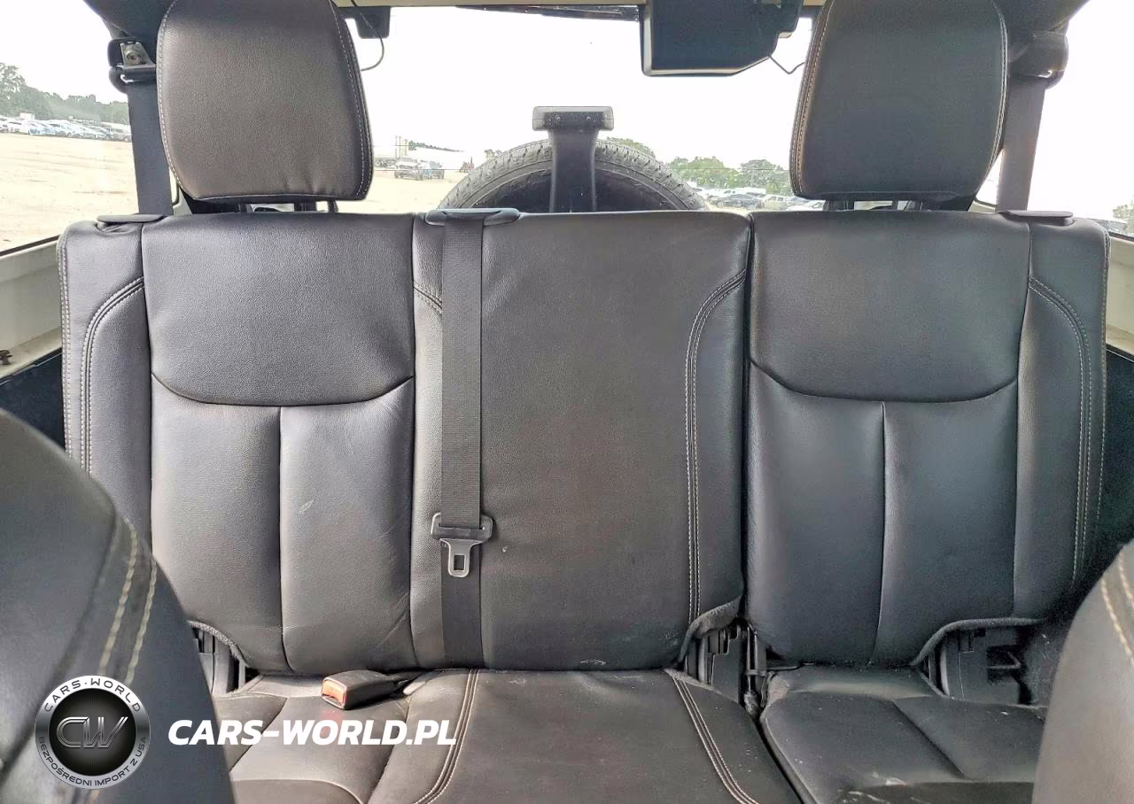 2016 Jeep Wrangler Unlimited Rubicon VIN:1C4BJWFG7GL202775 - 10