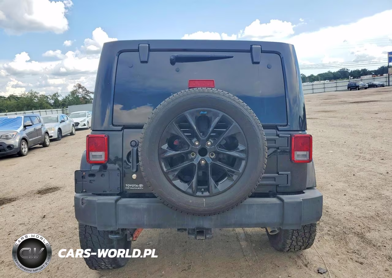 2016 Jeep Wrangler Unlimited Rubicon VIN:1C4BJWFG7GL202775 - 6