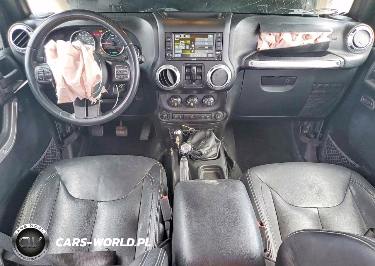 2016 Jeep Wrangler Unlimited Rubicon VIN:1C4BJWFG7GL202775 - 8