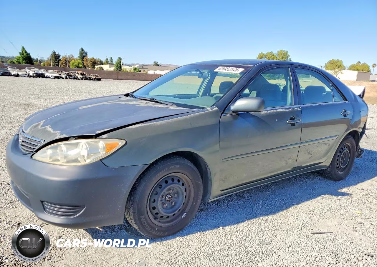 2005 Toyota Camry Le