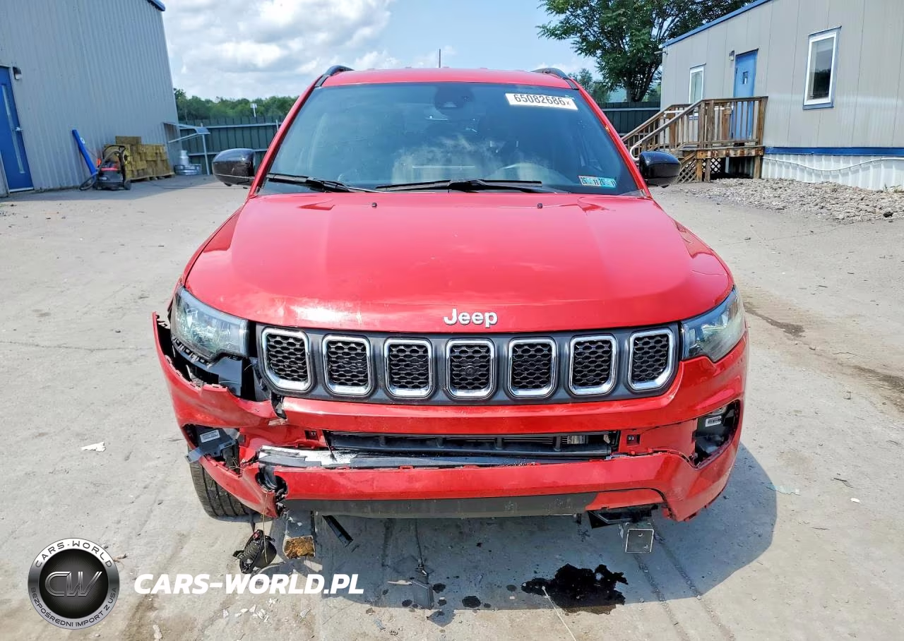 2023 Jeep Compass Latitude VIN:3C4NJDBN1PT540425 - 5