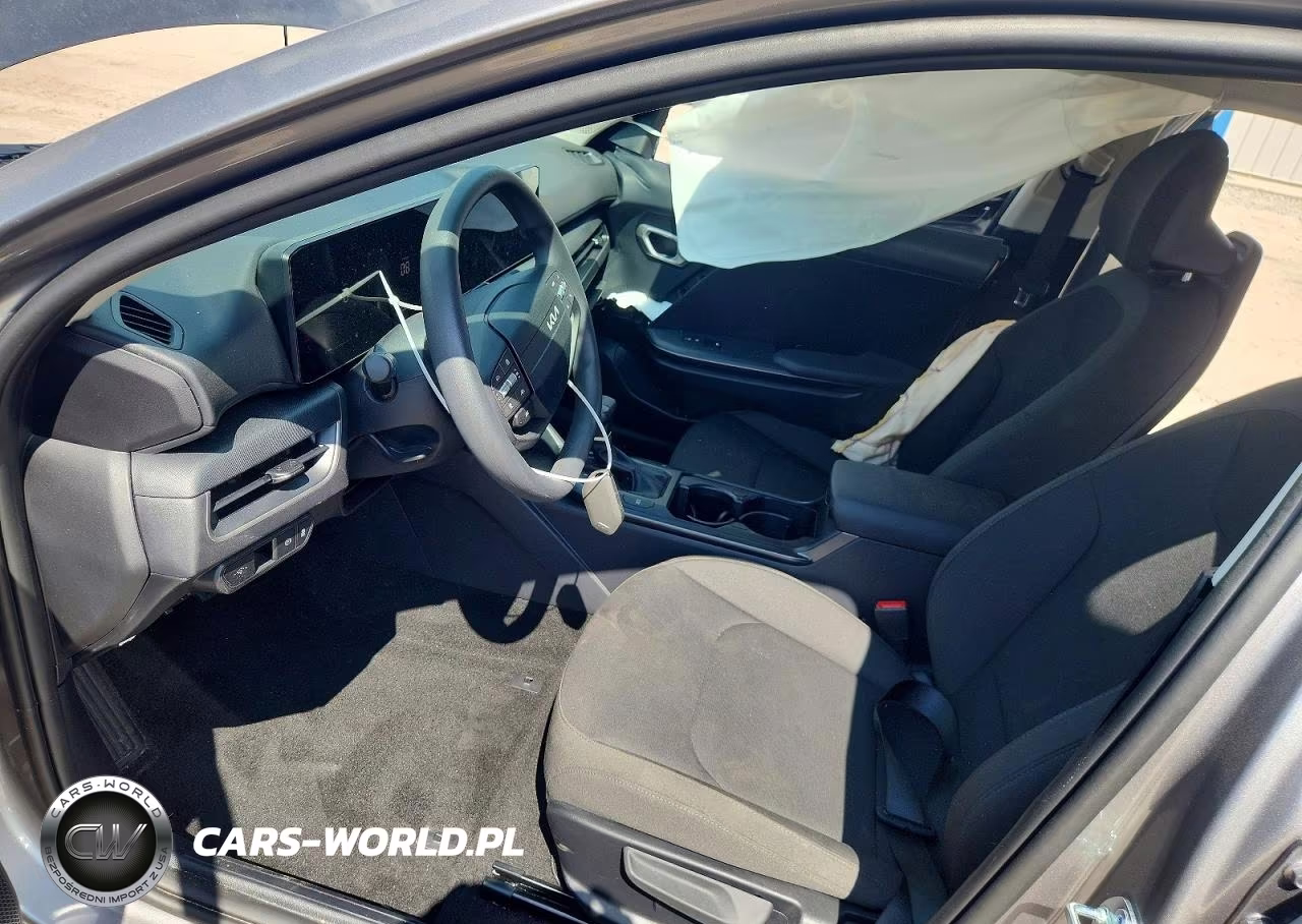2026 Kia K4 Lxs VIN:3KPFT4DE0TE317464 - 7