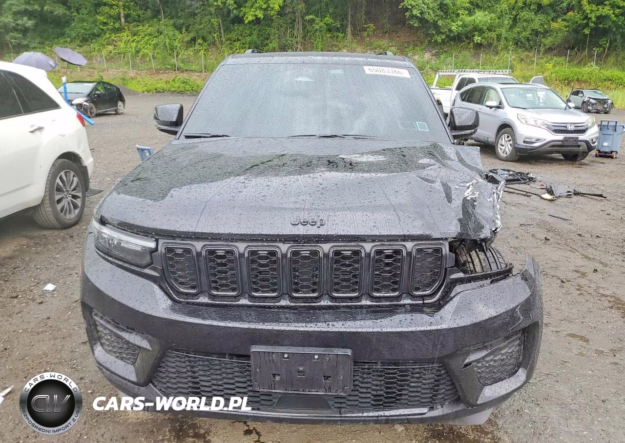 2024 Jeep Grand Cherokee Laredo VIN:1C4RJHAG9RC256650 - 5