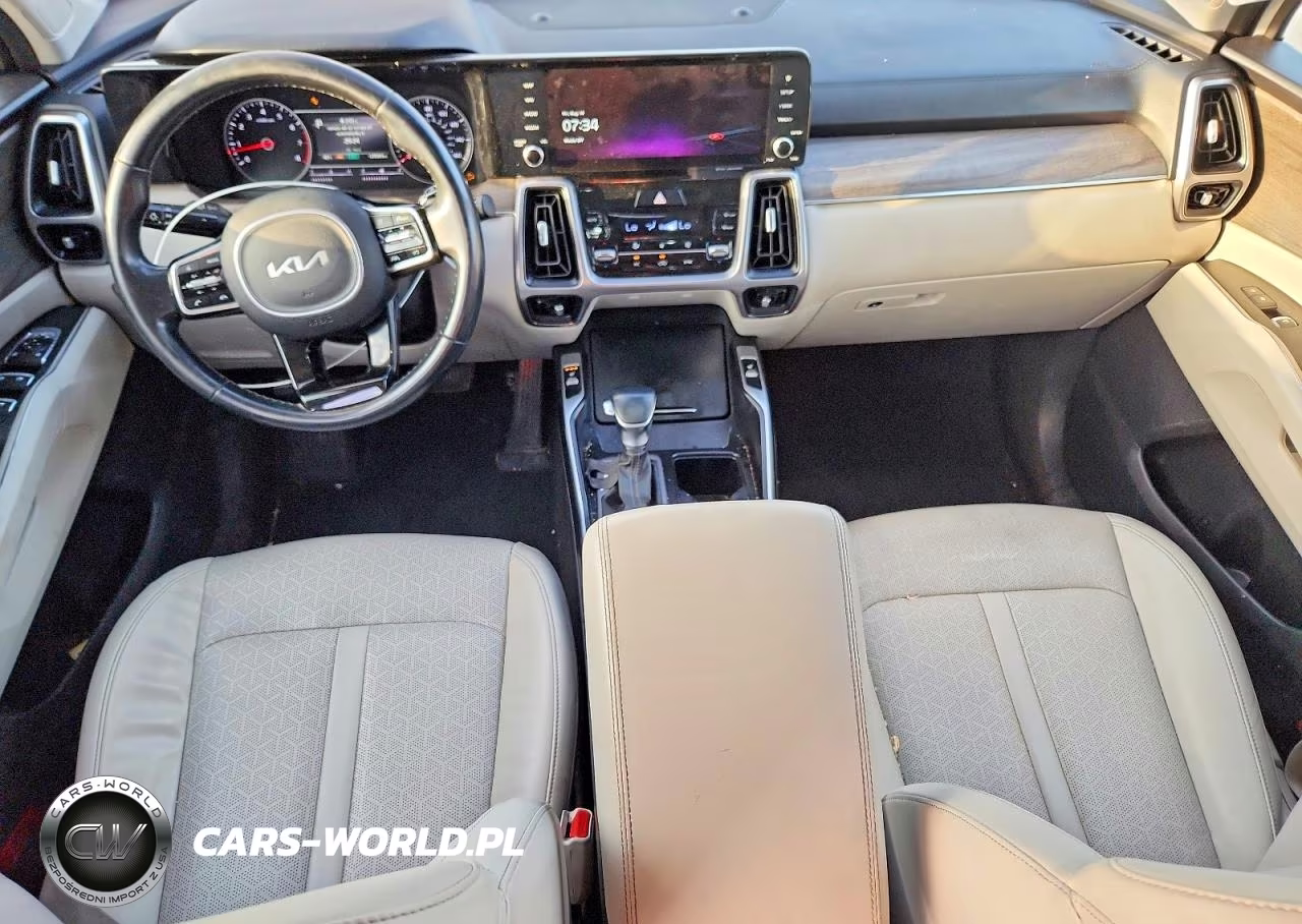 2023 Kia Sorento S VIN:5XYRLDLC2PG172658 - 8