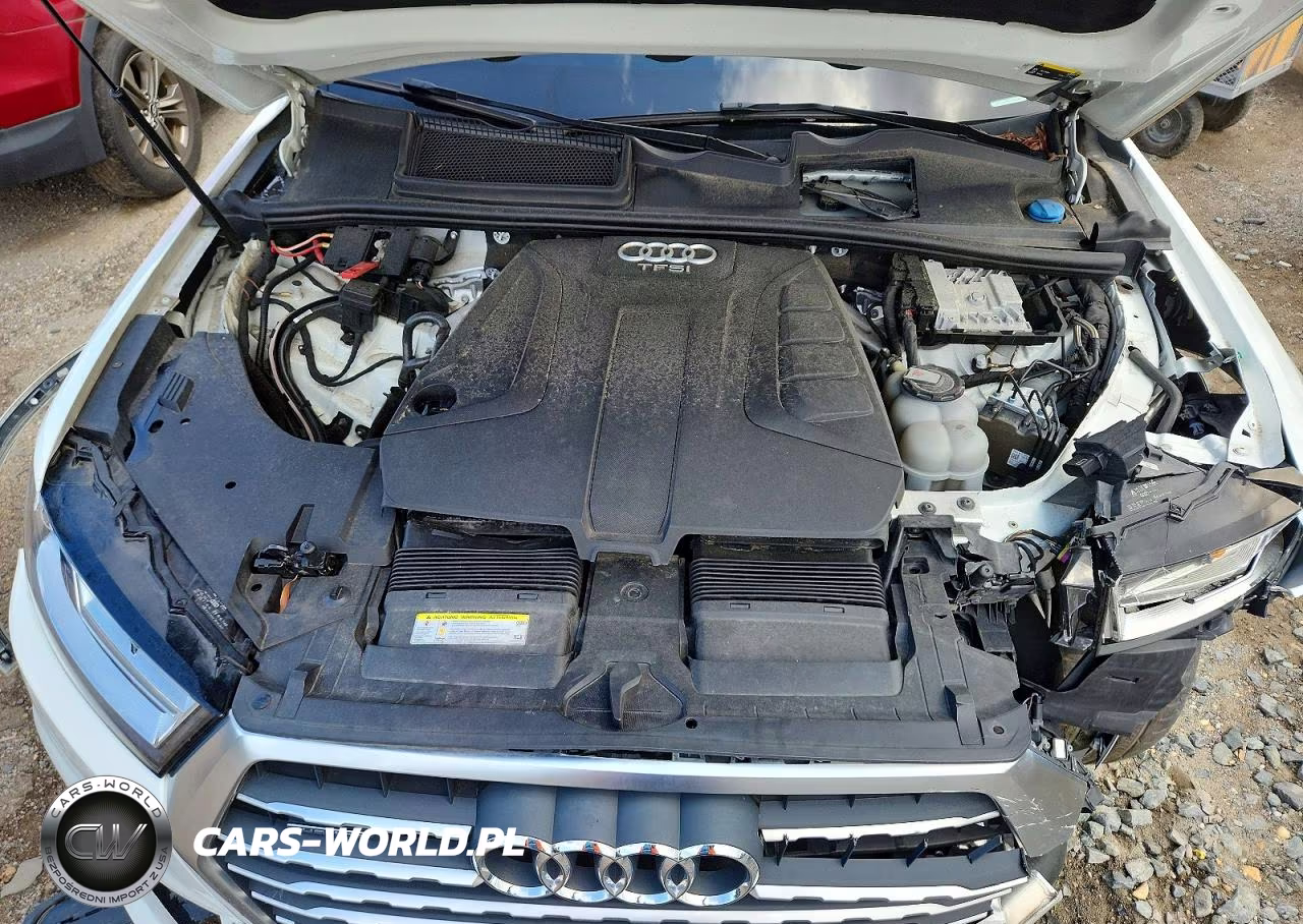 2018 Audi Q7 Premium Plus VIN:WA1LHAF72JD000585 - 12