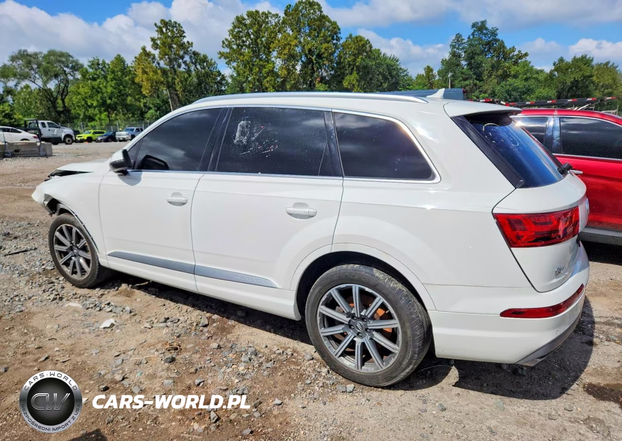 2018 Audi Q7 Premium Plus VIN:WA1LHAF72JD000585 - 2