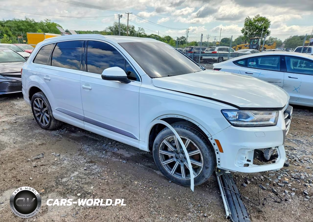 2018 Audi Q7 Premium Plus VIN:WA1LHAF72JD000585 - 4