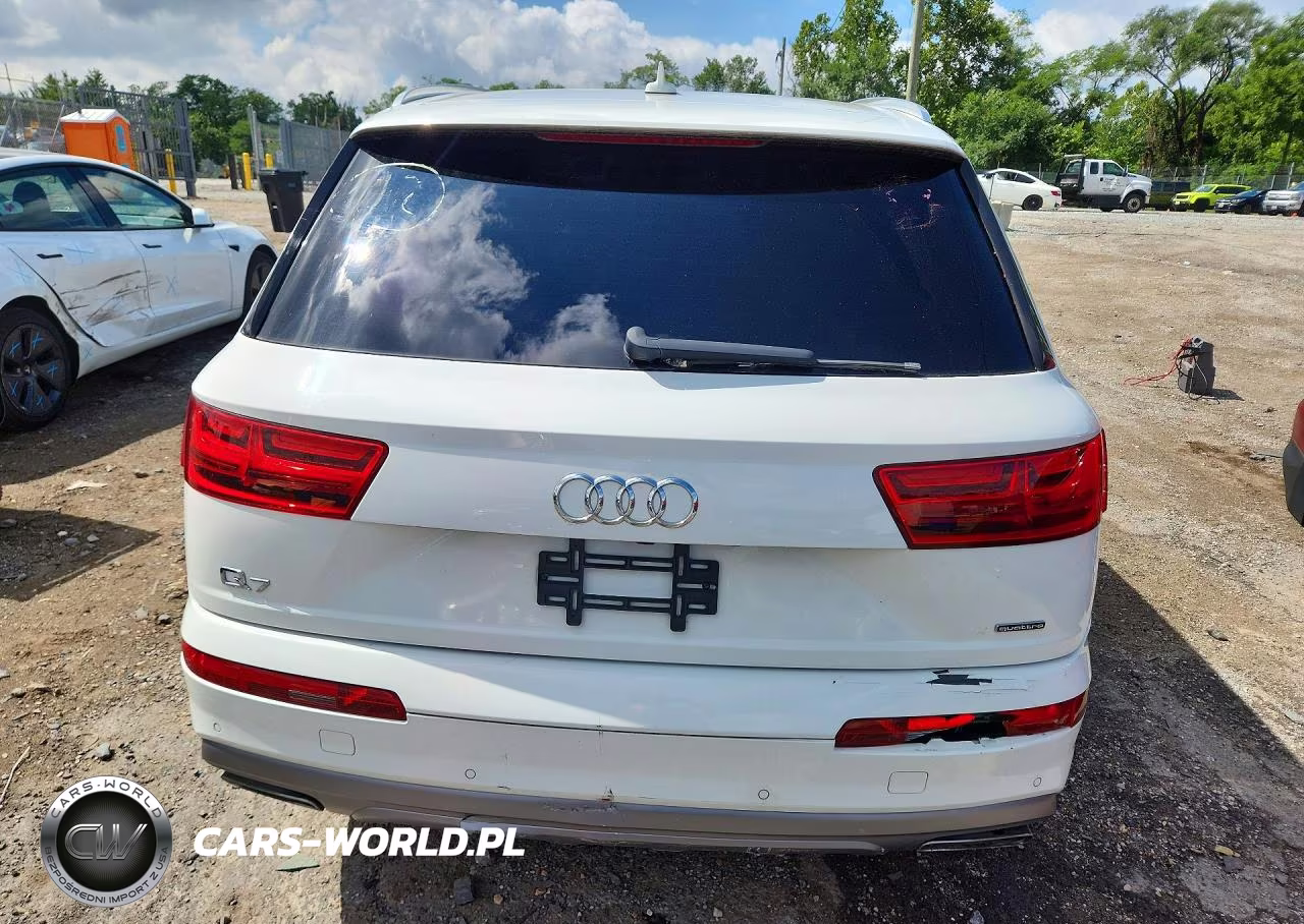 2018 Audi Q7 Premium Plus VIN:WA1LHAF72JD000585 - 6