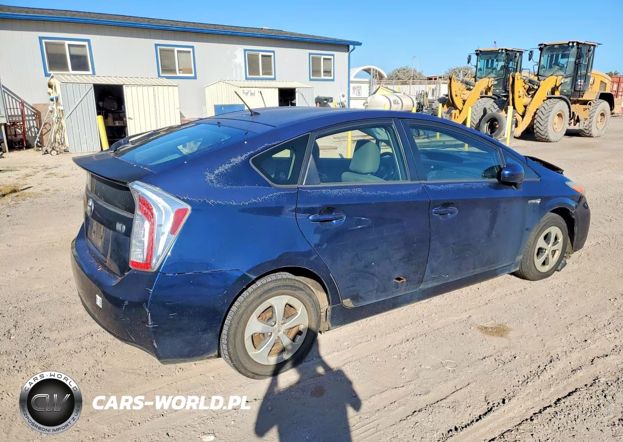 2013 Toyota Prius One VIN:JTDKN3DU0D1641951 - 3