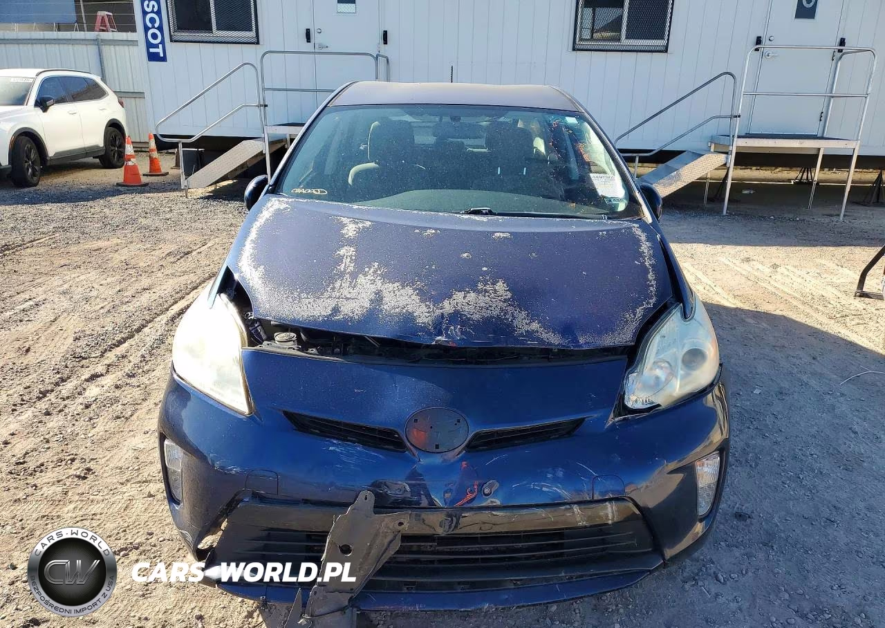 2013 Toyota Prius One VIN:JTDKN3DU0D1641951 - 5
