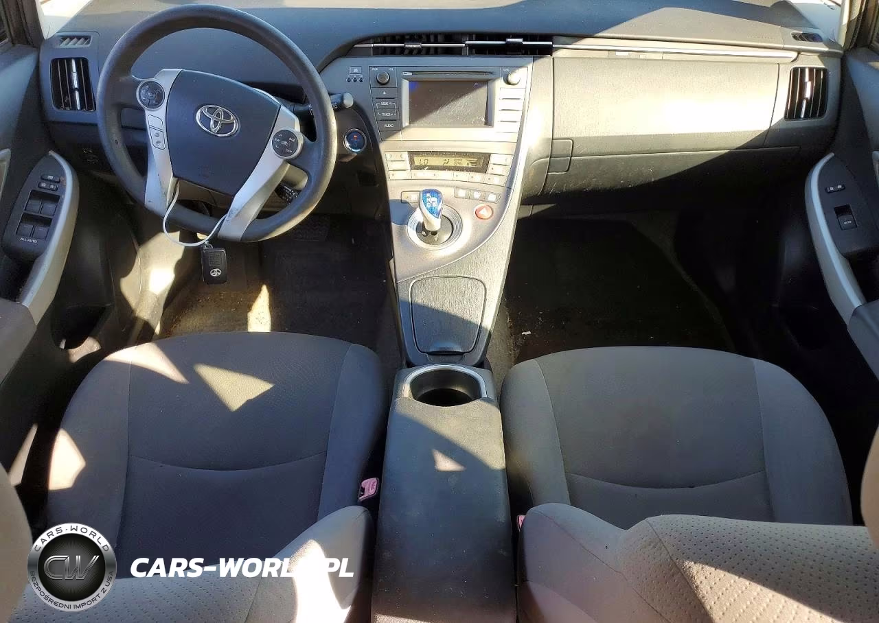 2013 Toyota Prius One VIN:JTDKN3DU0D1641951 - 8