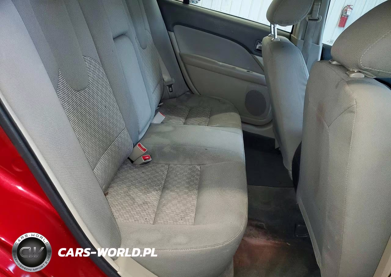 2012 Ford Fusion S VIN:3FAHP0GA5CR223271 - 10