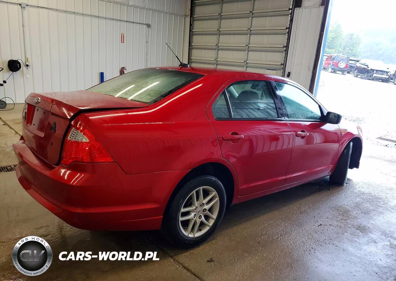 2012 Ford Fusion S VIN:3FAHP0GA5CR223271 - 3
