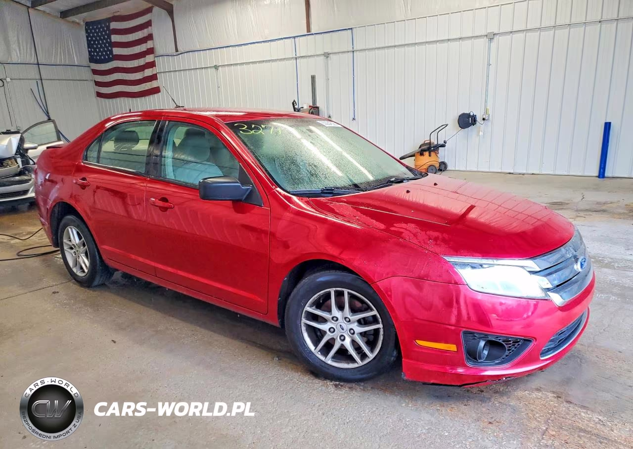 2012 Ford Fusion S VIN:3FAHP0GA5CR223271 - 4