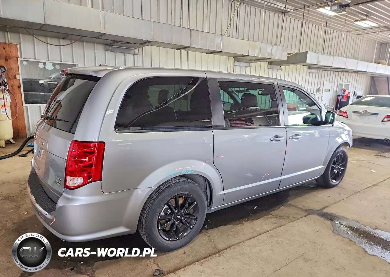 2019 Dodge Grand Caravan Gt VIN:2C4RDGEG5KR764624 - 3