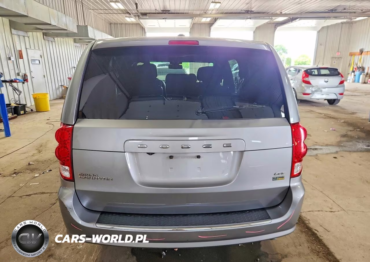2019 Dodge Grand Caravan Gt VIN:2C4RDGEG5KR764624 - 6