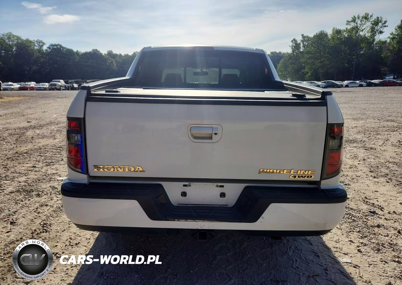 2014 Honda Ridgeline Sport VIN:5FPYK1F72EB012514 - 6