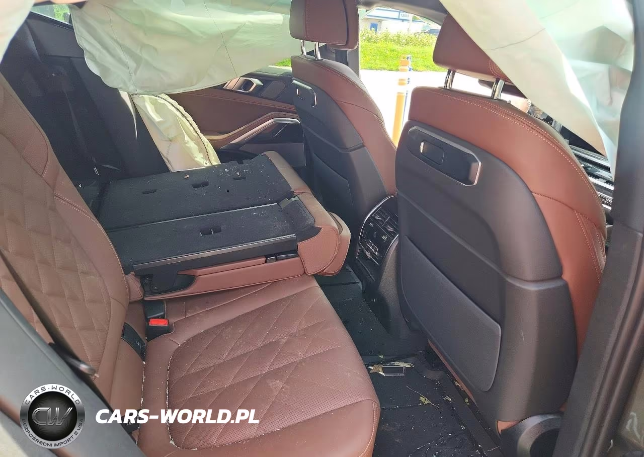 2025 BMW X6 xDrive40I VIN:5UX33EX06S9Z93458 - 10