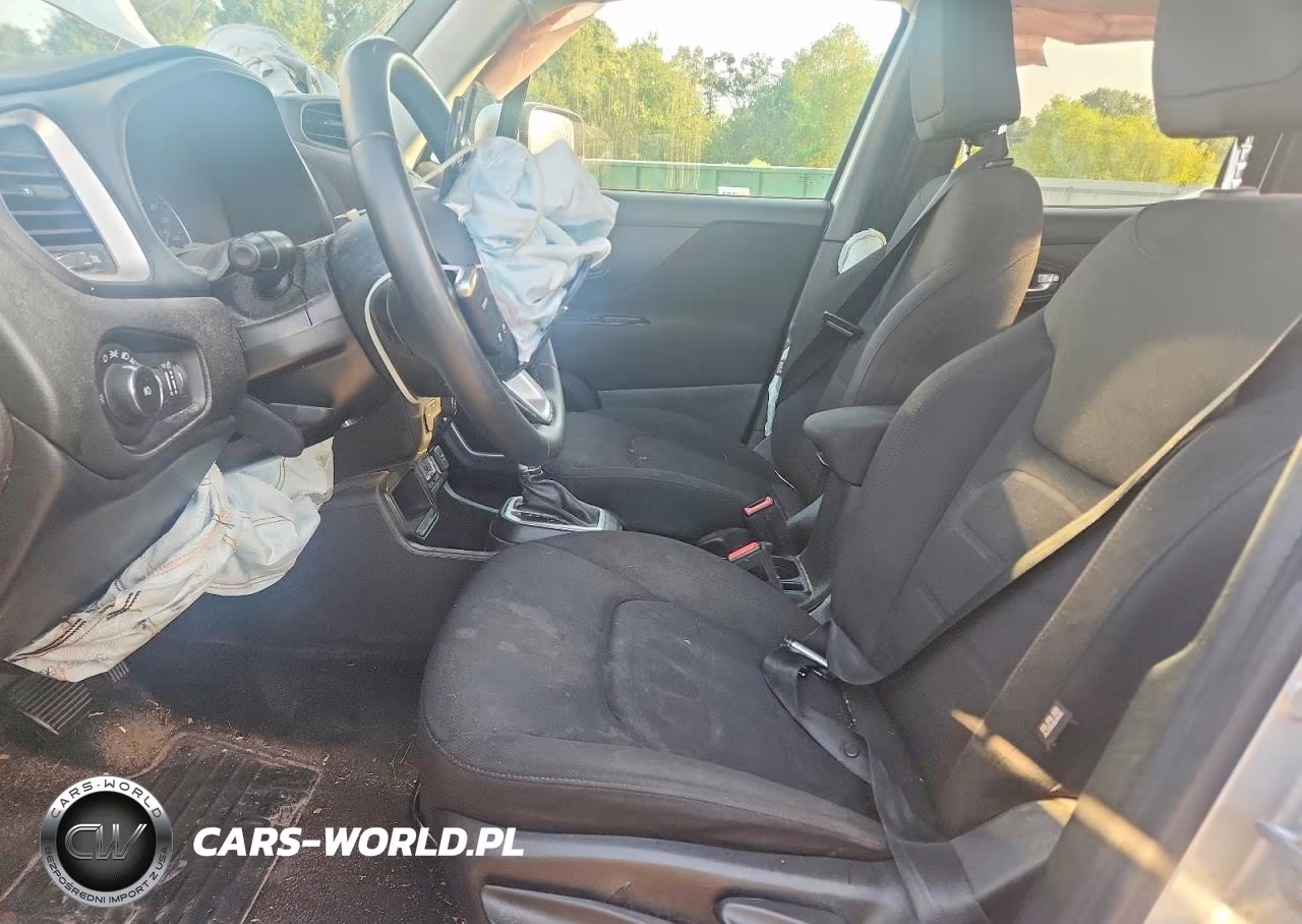 2018 Jeep Renegade Latitude VIN:ZACCJABB7JPH63837 - 7