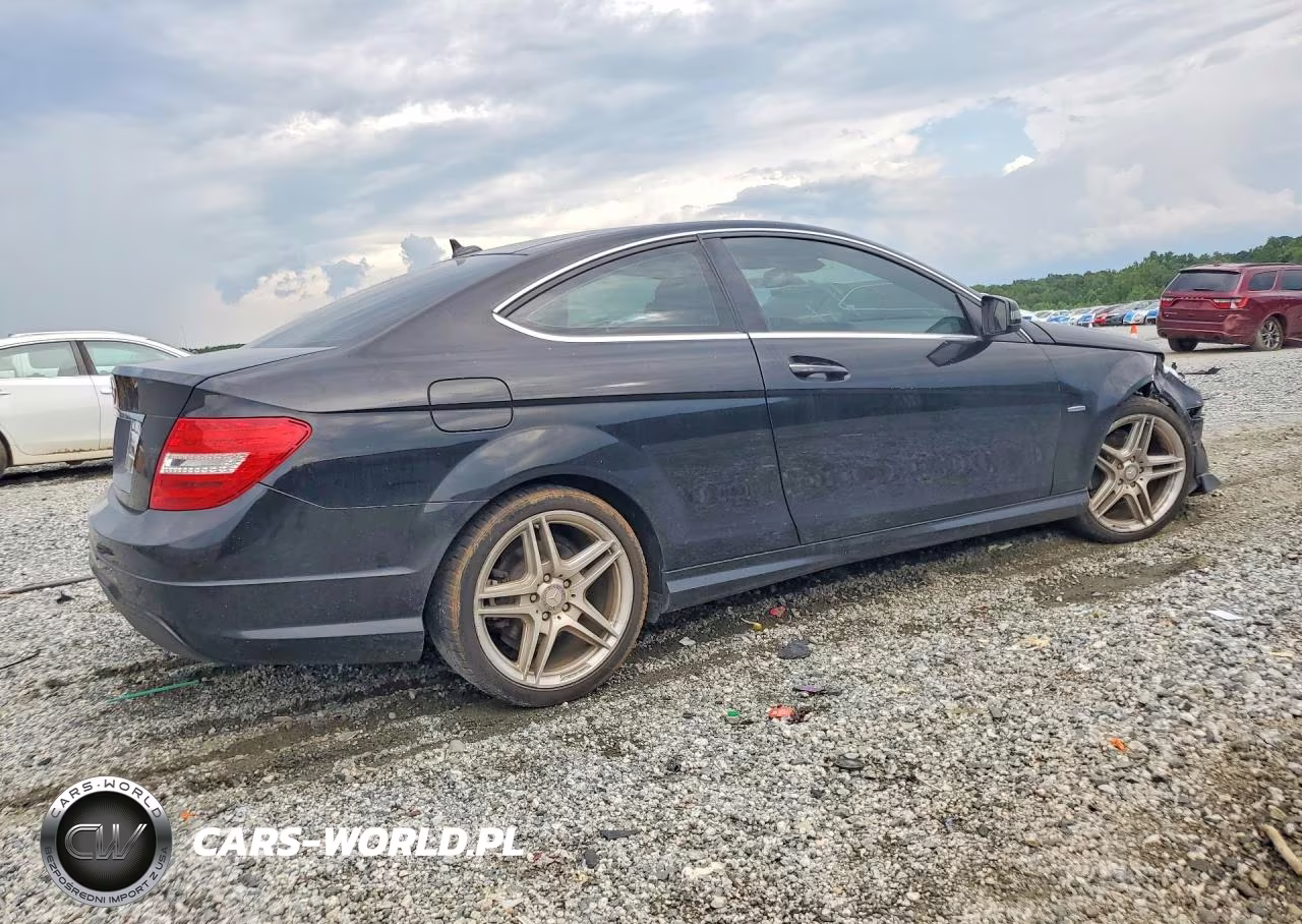 MERCEDES-BENZ C 250 VIN:WDDGJ4HB9CF903599 - 3