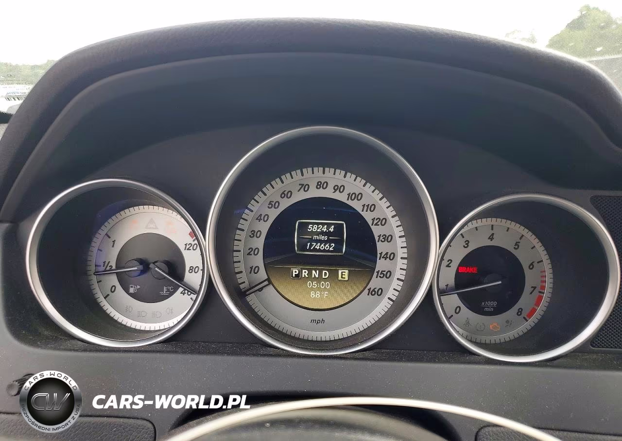 MERCEDES-BENZ C 250 VIN:WDDGJ4HB9CF903599 - 9