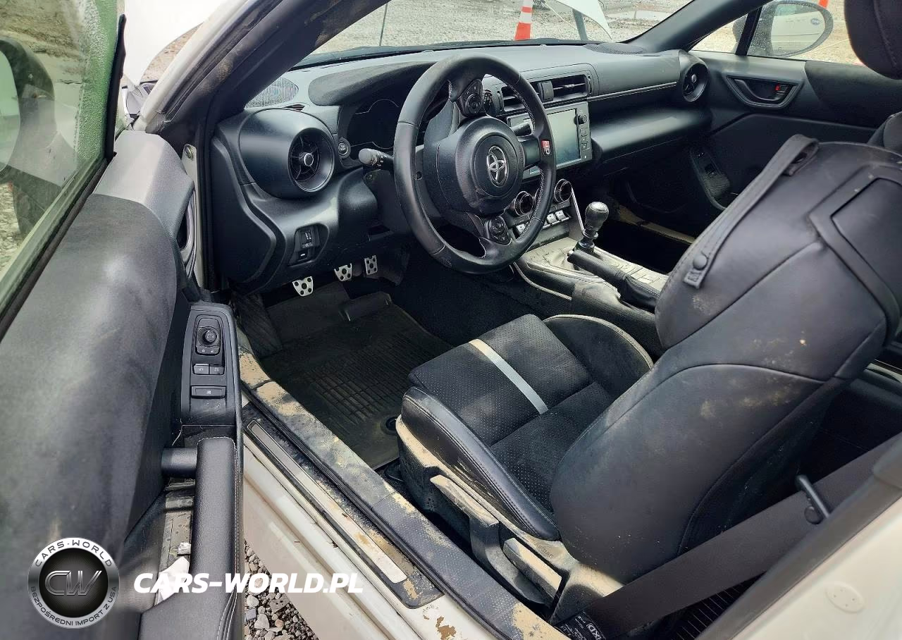 2024 Toyota Gr 86 Premium VIN:JF1ZNBE15R9760784 - 8