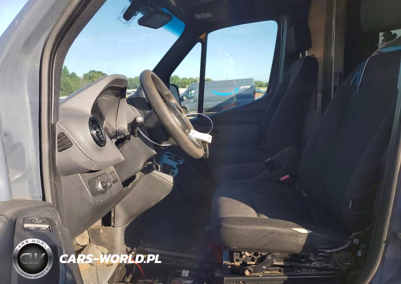 2019 Mercedes-Benz Sprinter 2500-3500 VIN:WD4PF1CD0KP151180 - 7