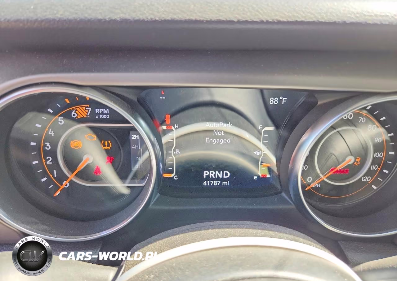 2020 Jeep Wrangler Unlimited Sport VIN:1C4HJXDN4LW347587 - 9